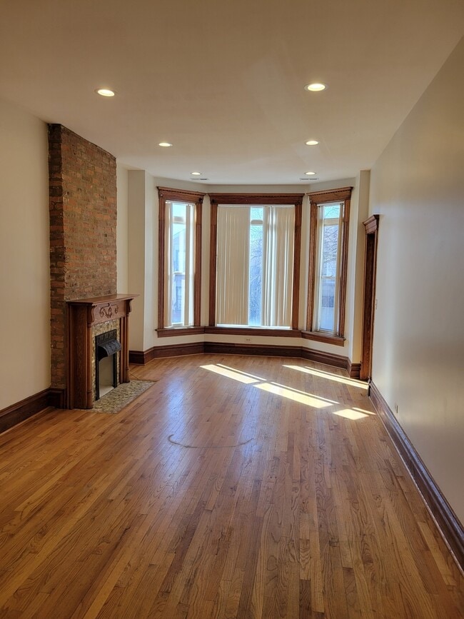 Building Photo - 1931 S St Louis Ave