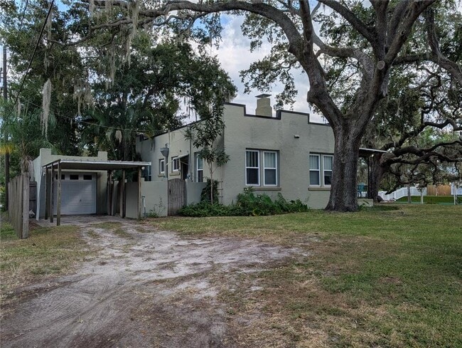 Building Photo - 735 4th St S