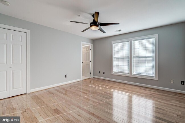 Building Photo - 5820 Pearson Ln