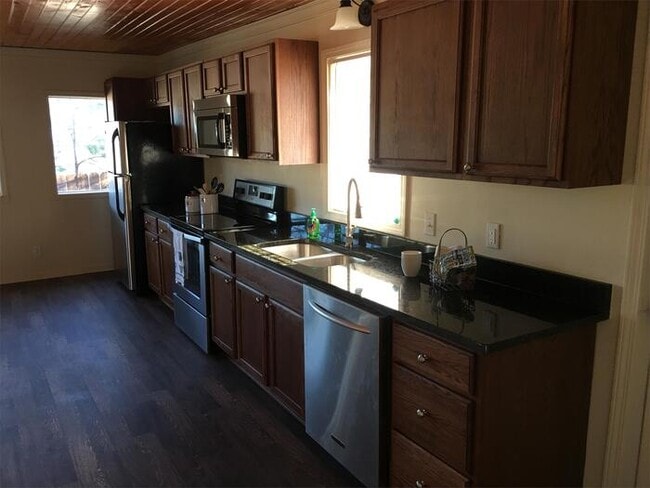 Building Photo - 1921 Atlanta Hwy