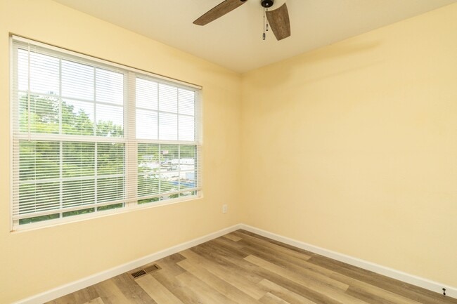Building Photo - 931 Warrior Hill Dr