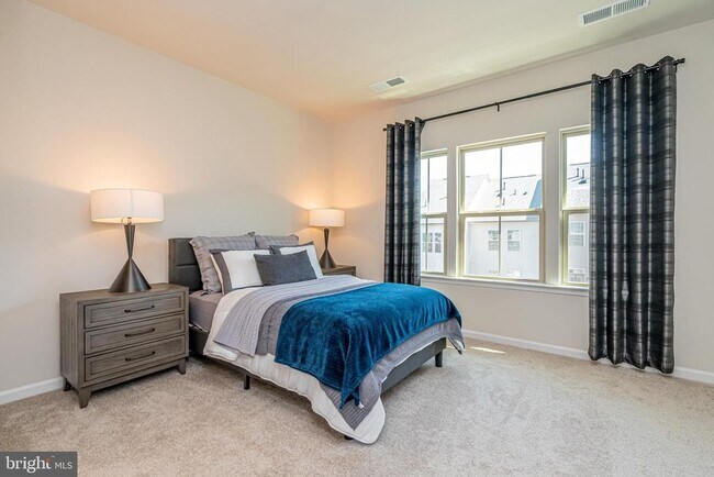 Building Photo - 3929 Small Roundtop Rd