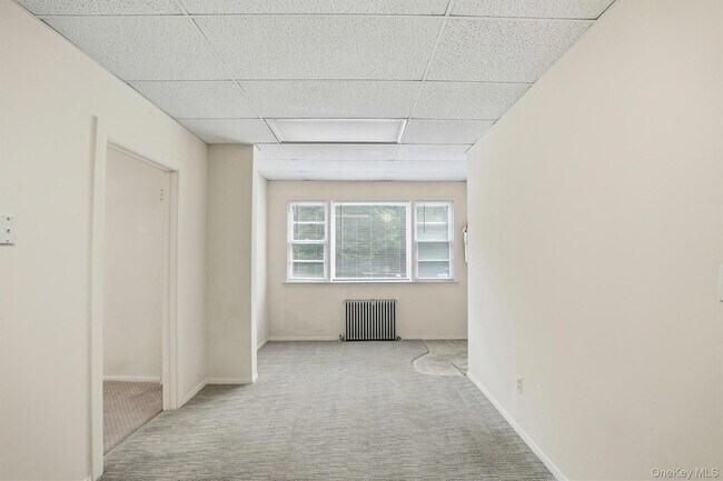 Building Photo - 221 Lake Ave S