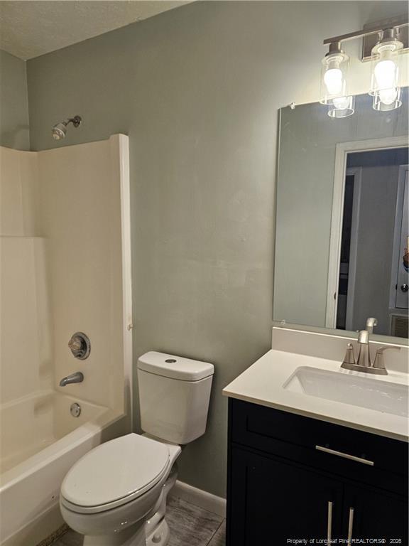 Building Photo - 797 Hedgelawn Way