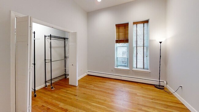 Building Photo - 11 Appleton St