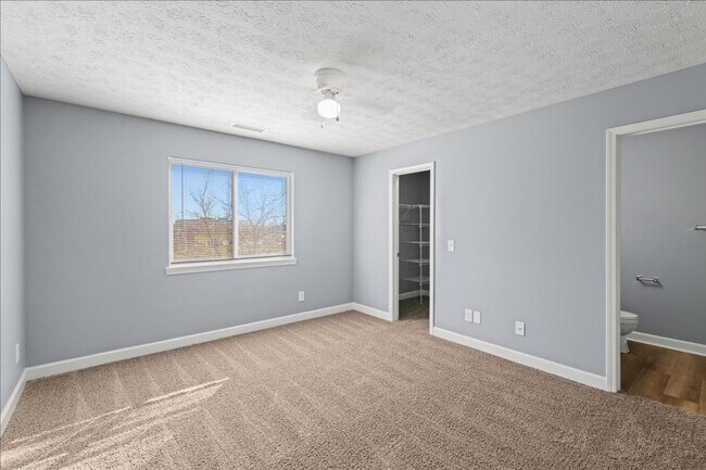 Building Photo - 7938 Circle Front Ct