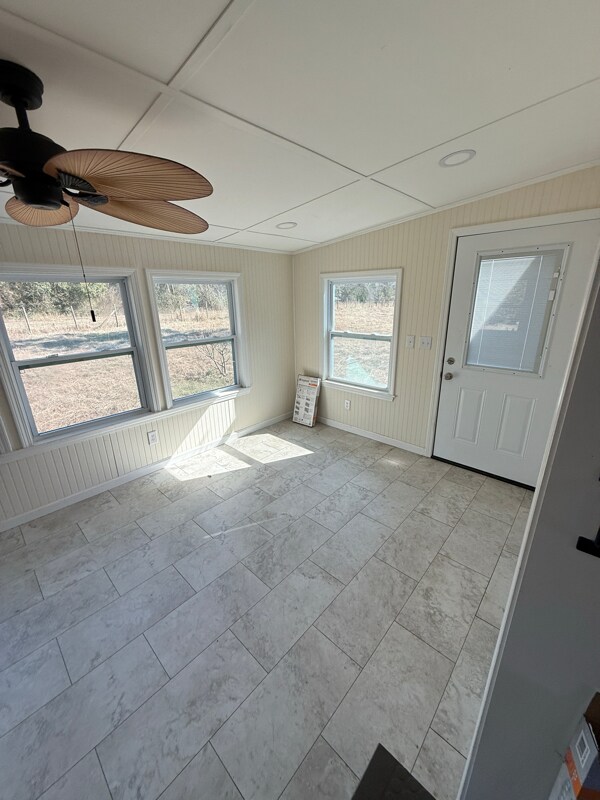 Building Photo - 85 Buttercup Dr