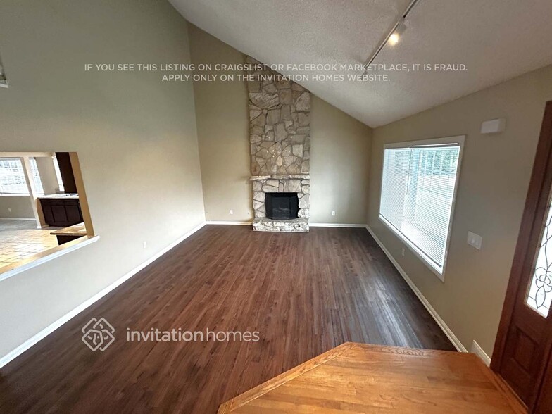 Building Photo - 4091 Crestview Dr