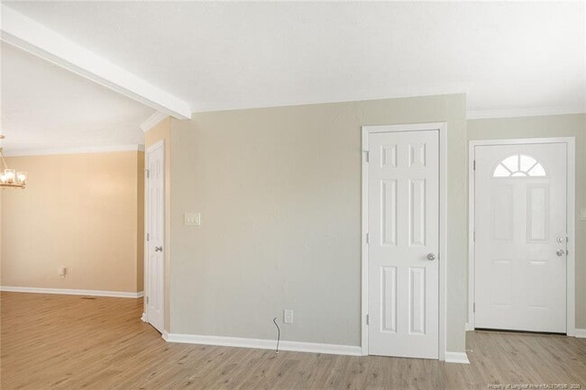 Building Photo - 1939 Shiloh Dr