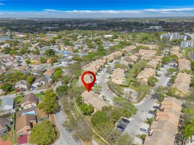 Building Photo - 2400 SW 87th Way