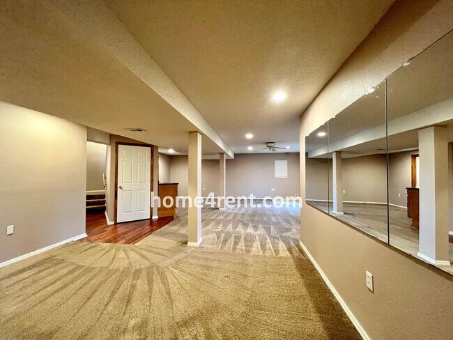 Building Photo - Beautiful Four Bedroom Home in Blue Valley...