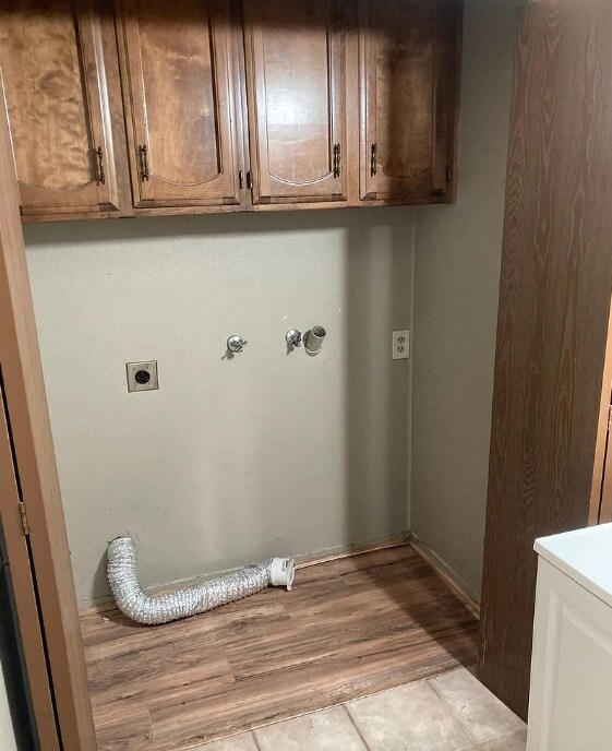 Building Photo - North Merced Near the college-Spacious 2-Bedroom Duplex Retreat: Modern Comfort with 2 Full Baths...