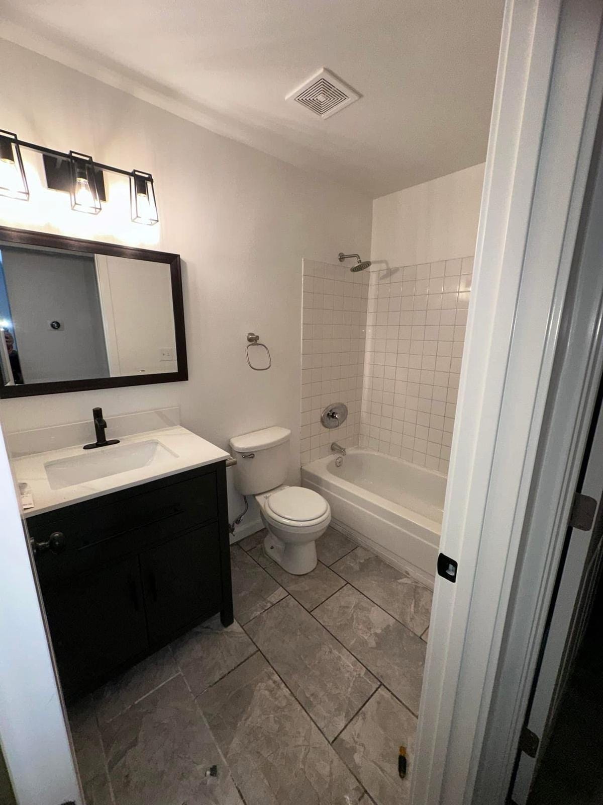 Building Photo - 7501 Whitsett Ave