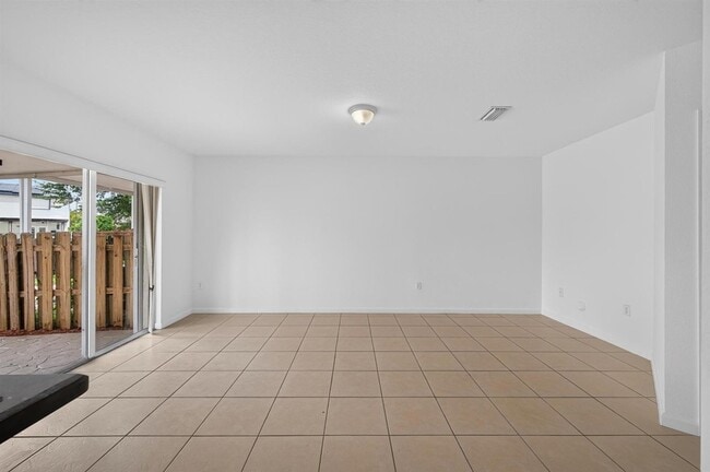 Building Photo - 5732 SW 162nd Pass