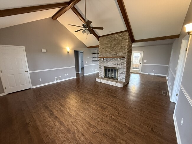 Building Photo - 3333 Tanner Rd