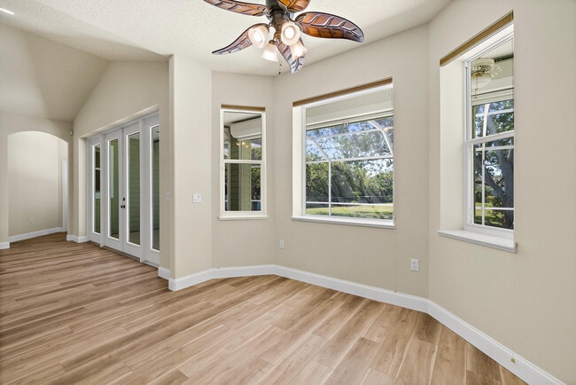 Building Photo - 4085 Crooked Mile Rd