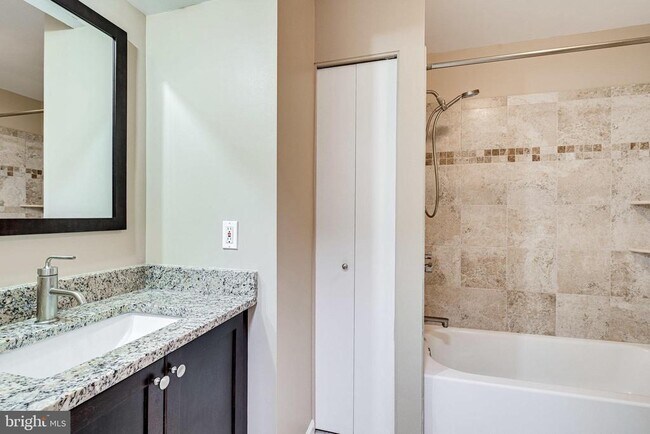 Building Photo - 2312 Wheystone Ct