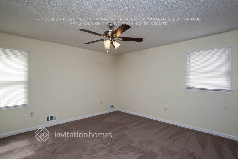 Building Photo - 2251 Rock Creek Dr