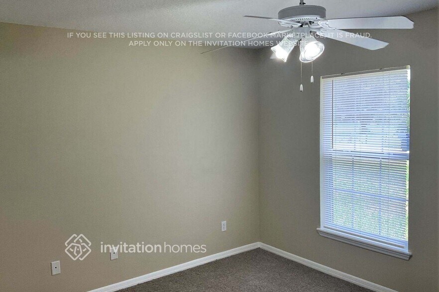 Building Photo - 1670 S High St