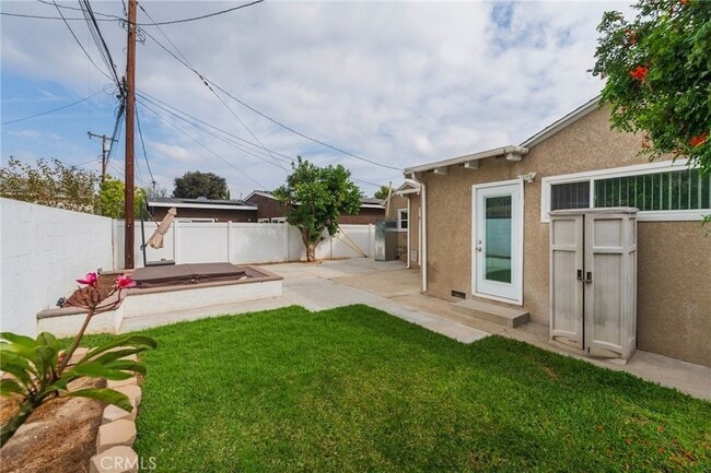 Building Photo - 3203 Faust Ave