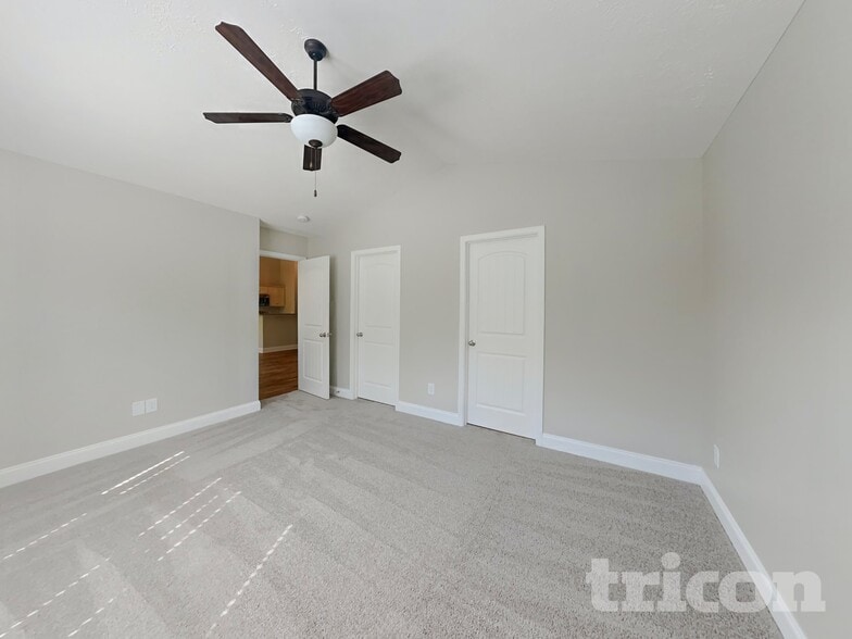 Building Photo - 1059 Berra Dr