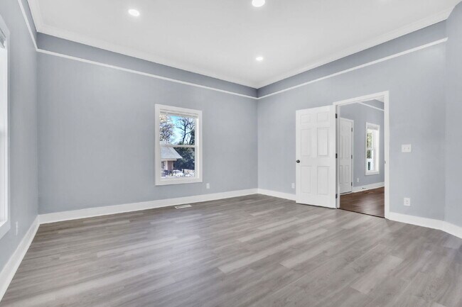 Building Photo - Cozy 2BR, 1BA Home with Spacious Yard