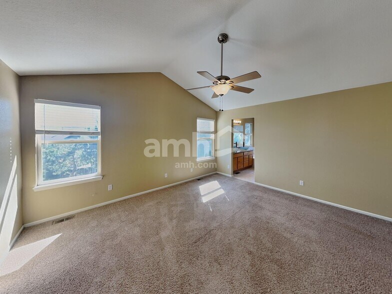 Building Photo - 22414 Quail Run Ln