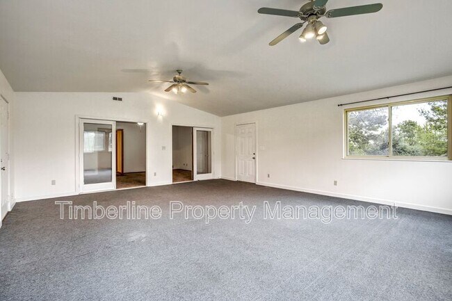 Building Photo - 17960 Bakers Farm Rd