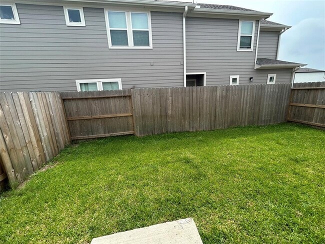 Building Photo - 1511 Revolution Way
