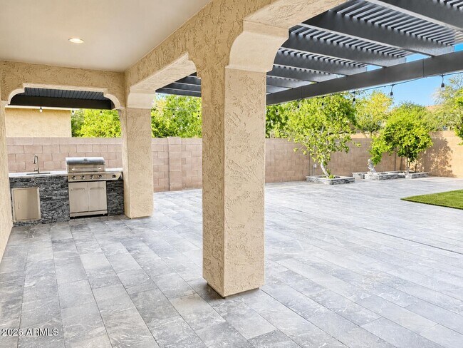 Building Photo - 4213 S Buckskin Way