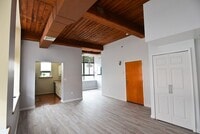 Building Photo - 10 Linwood St