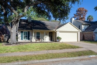 Building Photo - 9418 Wandsworth Dr
