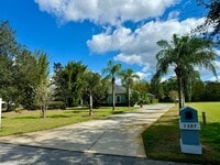 Building Photo - Sherry Brook
