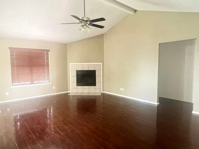 Building Photo - JUST LEASED!