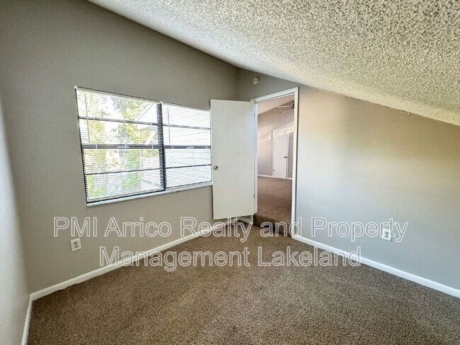 Building Photo - 3545 Raintree Way