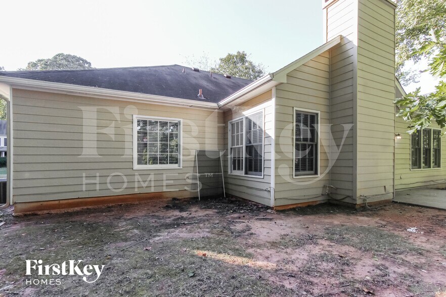 Building Photo - 594 Fortune Ridge Rd