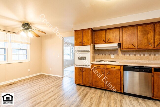 Building Photo - 3 bedroom home now available