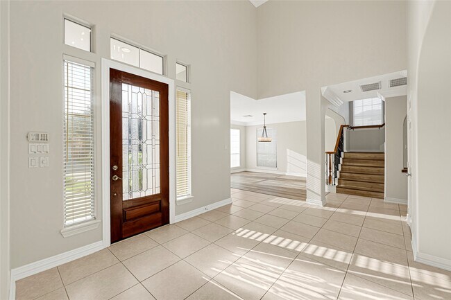 Building Photo - 2014 Ivy Crest Ct
