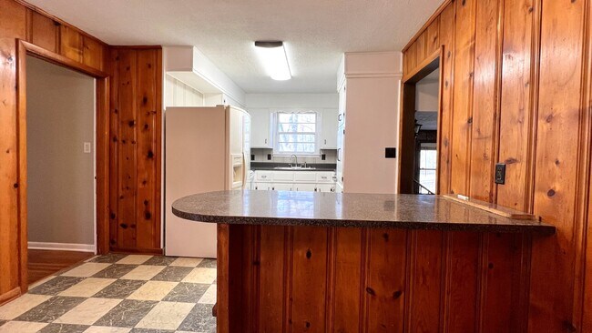 Building Photo - Coming Soon : 3BR+, 1 1/2BA house in Greenbrier