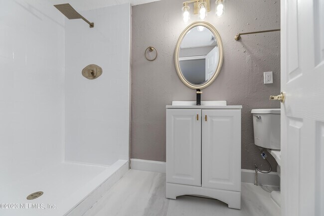 Building Photo - 5262 Tulane Ave