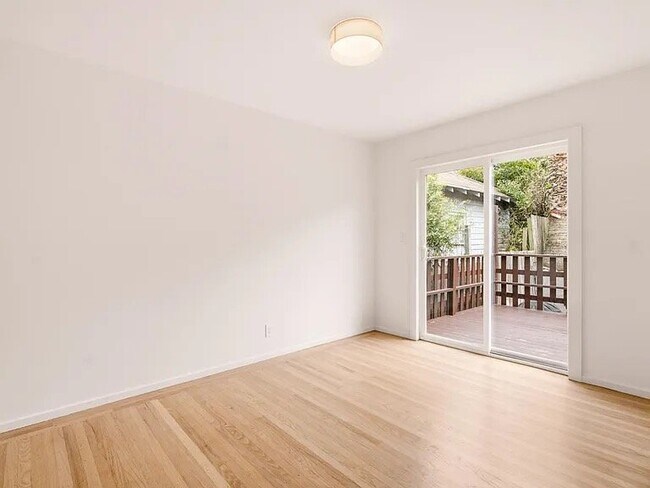 Building Photo - 577 Bellevue Ave