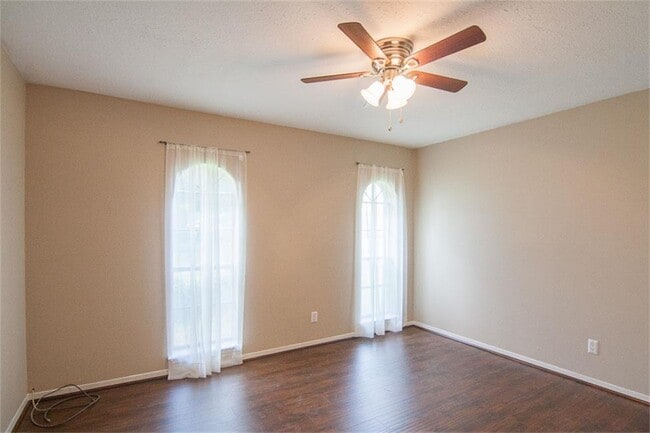 Building Photo - 22102 Woodrose Dr