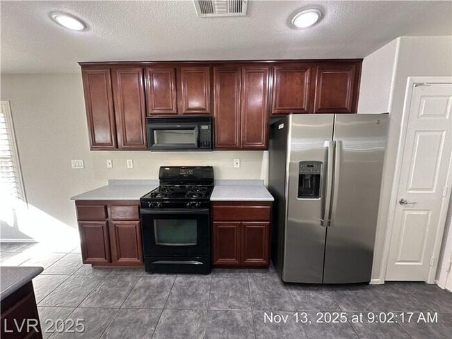 Building Photo - UPGRADED HENDERSON HOME IN GATED COMMUNITY!!