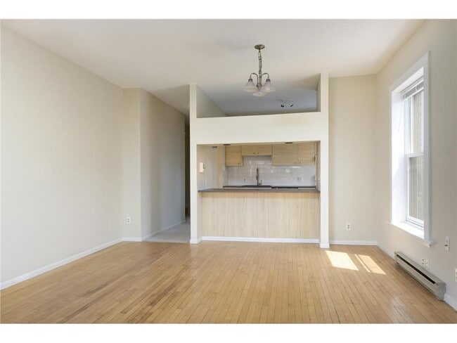 Building Photo - 2421 Emerson Ave S