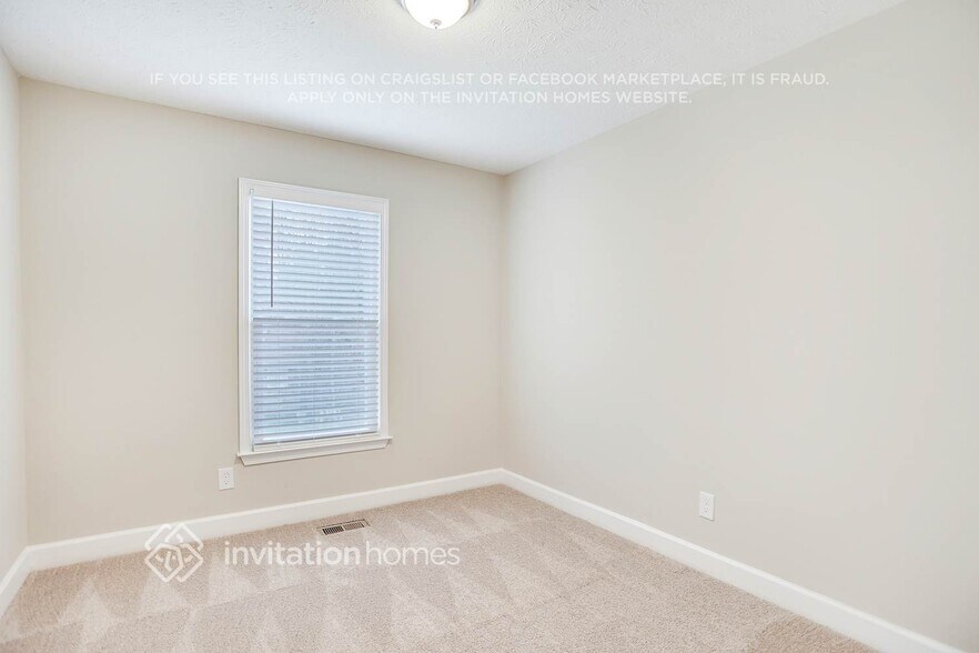 Building Photo - 126 Aztec Way SE