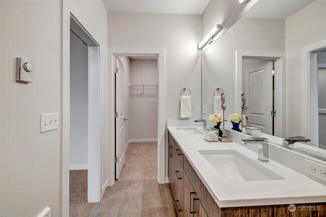 Building Photo - 17347 90th Dr NE