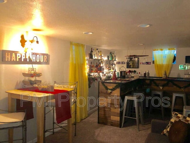 Building Photo - 2792 S 58th St