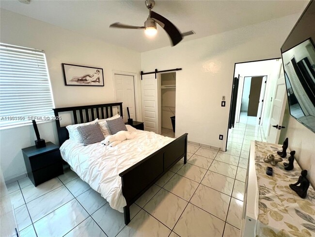 Building Photo - 2235 SW 23rd Ave