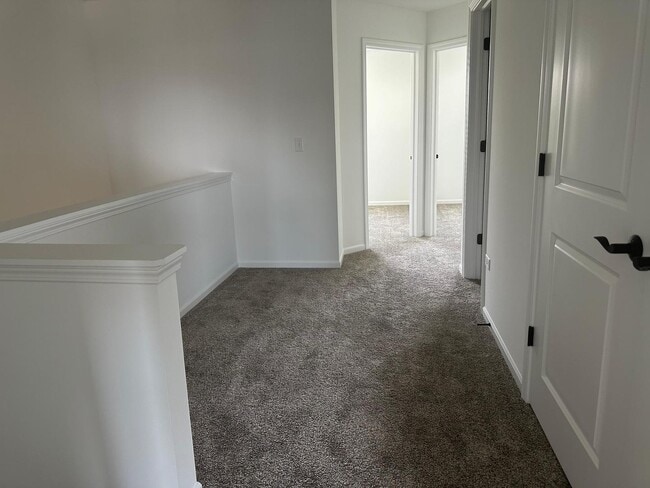 Building Photo - 1526 Albany St