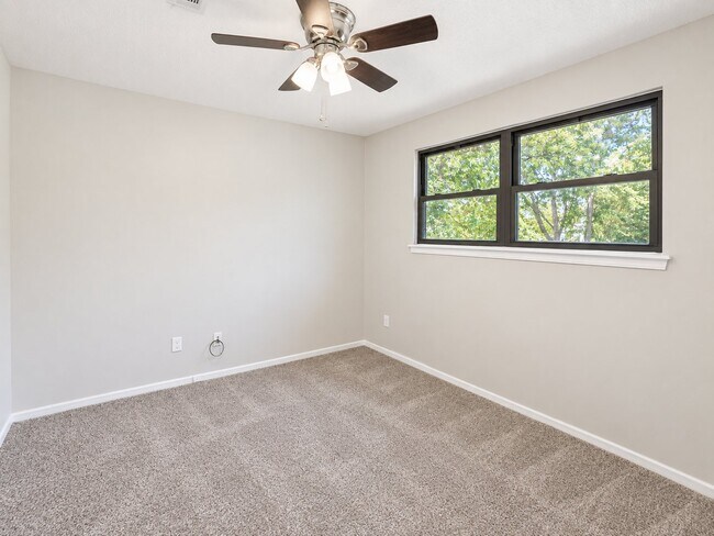 Building Photo - 4745 Del Porte St